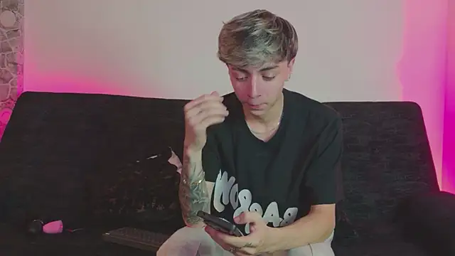 ethan and ava online show from 05-16-26, 02:41