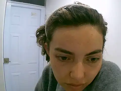 VittoriaTaylor online show from 06-08-26, 01:28