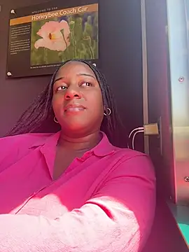 xoxoHotCoCo online show from 04-18-26, 04:44