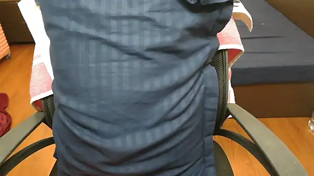 Snapshot of LovelyRosy chatting on 11-11-25, 10:21 LovelyRosy online show from 11-11-25, 10:21