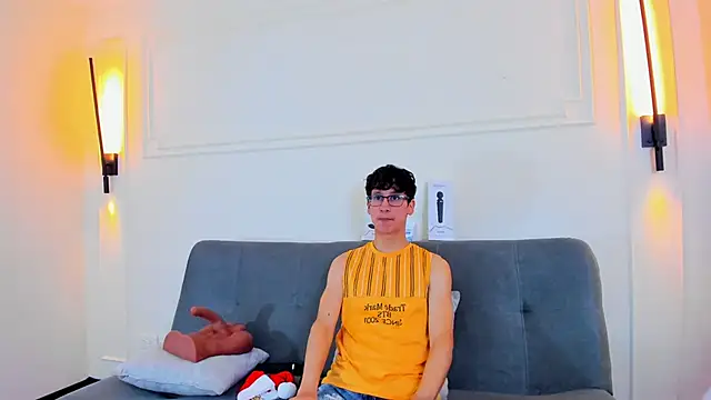 Snapshot of Cum_hunters chatting on 12-04-25, 03:49 Cum hunters online show from 12-04-25, 03:49