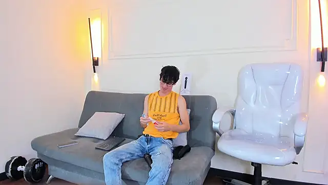 Snapshot of Cum_hunters chatting on 01-07-26, 03:20 Cum hunters online show from 01-07-26, 03:20