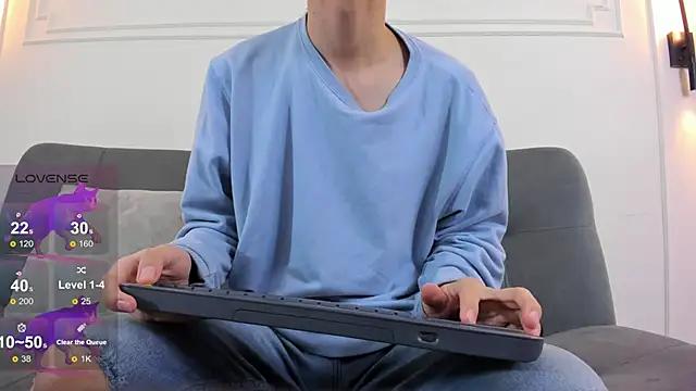 Snapshot of Cum_hunters chatting on 03-04-26, 03:12 Cum hunters online show from 03-04-26, 03:12