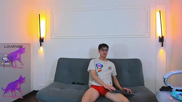 Snapshot of Cum_hunters chatting on 03-11-26, 03:23 Cum hunters online show from 03-11-26, 03:23