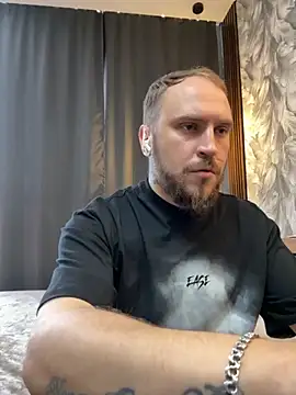  XxX-XxX  online show from 09-11-25, 09:42