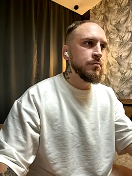  XxX-XxX  online show from 10-05-25, 07:23