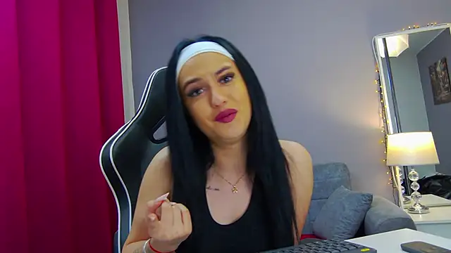 Snapshot of Eva_Lovvia_ chatting on 02-17-25, 08:47 Eva Lovvia  online show from 02-17-25, 08:47