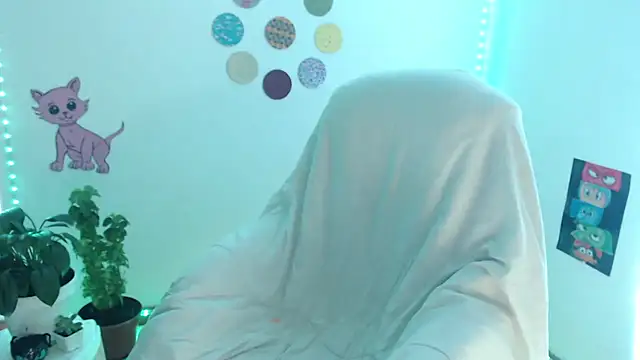 Snapshot of samy_love35 chatting on 01-05-26, 08:12 samy love35 online show from 01-05-26, 08:12