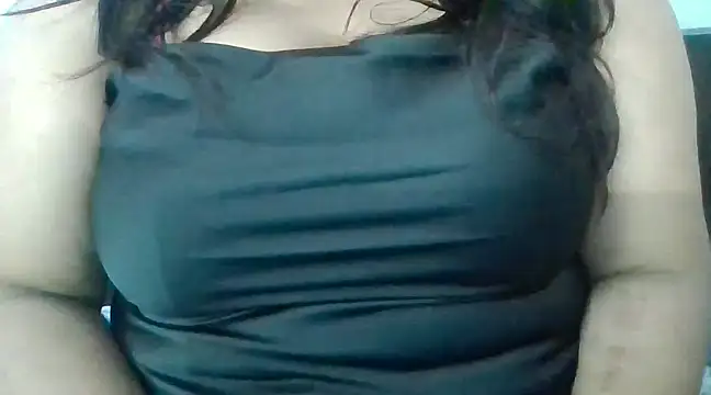 Snapshot of kissingcurvy chatting on 01-20-25, 07:36 kissingcurvy online show from 01-20-25, 07:36