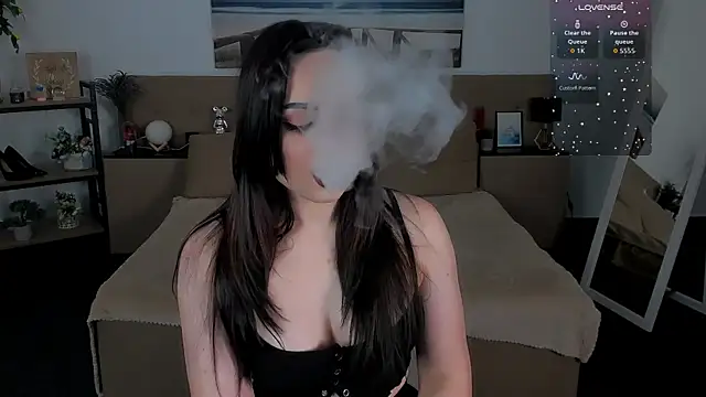 Snapshot of Noirael chatting on 10-03-25, 08:50 Noirael online show from 10-03-25, 08:50