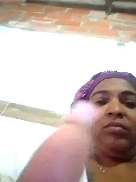 Snapshot of Teresa_mm chatting on 10-02-25, 01:51 Teresa mm online show from 10-02-25, 01:51