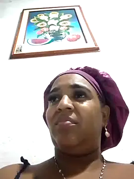 Snapshot of Teresa_mm chatting on 10-18-25, 02:14 Teresa mm online show from 10-18-25, 02:14