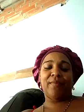 Snapshot of Teresa_mm chatting on 10-19-25, 04:18 Teresa mm online show from 10-19-25, 04:18