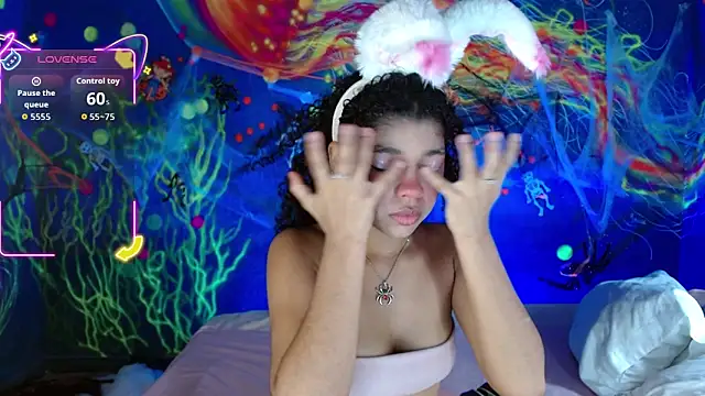 lucie petite online show from 10-15-25, 06:19