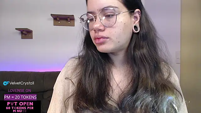 crystalll room online show from 11-12-25, 06:25