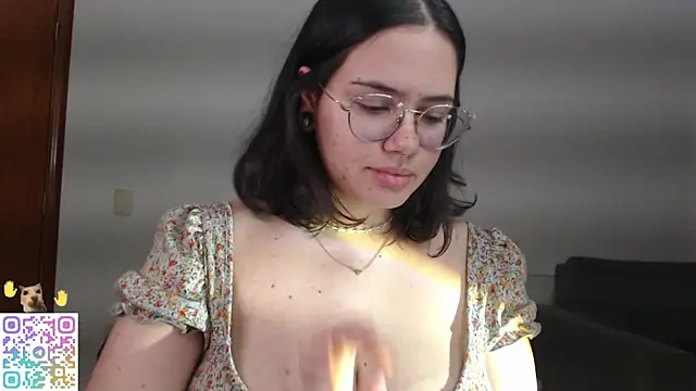 crystalll room online show from 06-28-26, 02:06