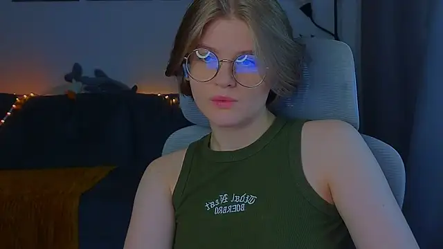  JessieVibes online show from 10-24-25, 12:45