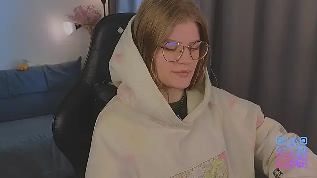 JessieVibes online show from 06-18-26, 01:37
