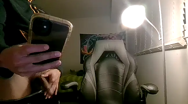 Snapshot of PerroDemonioHot chatting on 02-11-25, 06:30 PerroDemonioHot online show from 02-11-25, 06:30