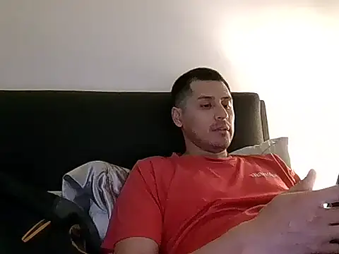 Snapshot of PerroDemonioHot chatting on 03-27-26, 04:07 PerroDemonioHot online show from 03-27-26, 04:07