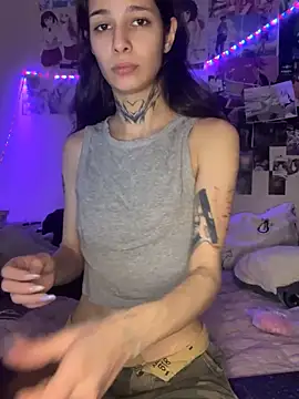 Snapshot of mollyEXD chatting on 01-17-25, 05:30 mollyEXD online show from 01-17-25, 05:30