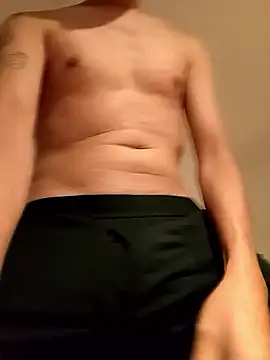 Snapshot of boyvergon chatting on 11-19-25, 04:07 boyvergon online show from 11-19-25, 04:07