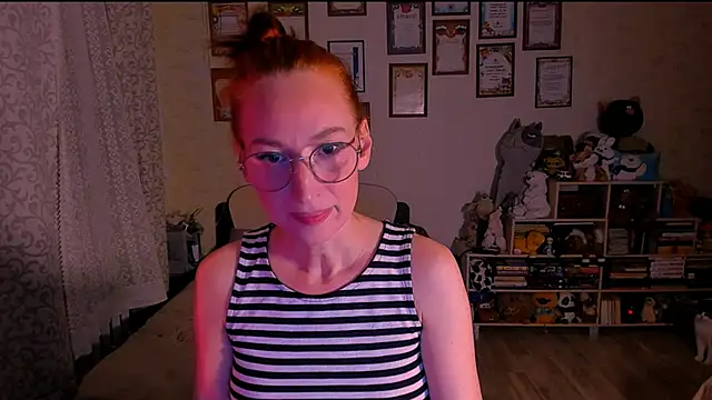 Snapshot of red_rocco chatting on 03-16-25, 04:23 red rocco online show from 03-16-25, 04:23