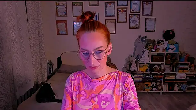 Snapshot of red_rocco chatting on 03-21-25, 04:29 red rocco online show from 03-21-25, 04:29