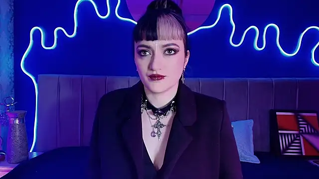 JeanneSabatier online show from 06-11-26, 07:34