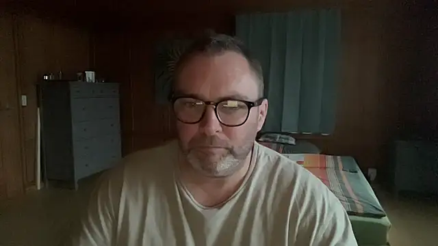 Snapshot of Leckmich77 chatting on 02-28-25, 05:04 Leckmich77 online show from 02-28-25, 05:04