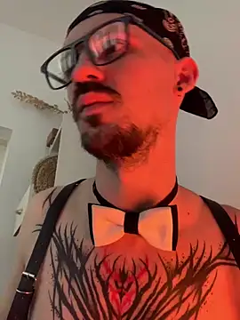 AssHunter4k online show from 03-07-25, 09:29