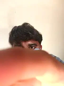 Snapshot of Raziv_komal143 chatting on 01-16-25, 08:43 Raziv komal143 online show from 01-16-25, 08:43