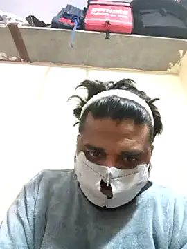 Snapshot of Raziv_komal143 chatting on 01-17-25, 12:31 Raziv komal143 online show from 01-17-25, 12:31