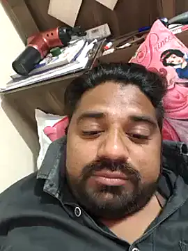 Snapshot of Raziv_komal143 chatting on 02-28-25, 04:10 Raziv komal143 online show from 02-28-25, 04:10