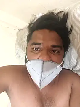 Snapshot of Raziv_komal143 chatting on 03-19-25, 10:53 Raziv komal143 online show from 03-19-25, 10:53