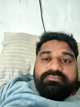 Snapshot of Raziv_komal143 chatting on 12-03-25, 05:11 Raziv komal143 online show from 12-03-25, 05:11