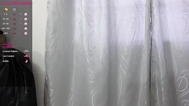 Snapshot of Solera_Red chatting on 02-24-25, 10:25 Solera Red online show from 02-24-25, 10:25