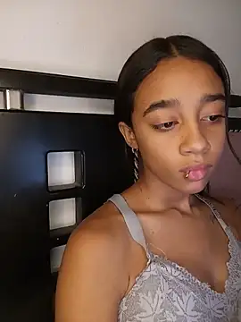 Zoe Sweett18 online show from 06-05-26, 06:46