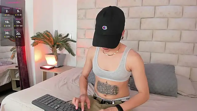 Snapshot of _Eternal_ chatting on 01-23-25, 05:45 Eternal online show from 01-23-25, 05:45