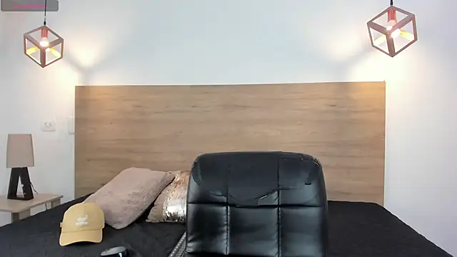 Snapshot of _Eternal_ chatting on 01-27-25, 05:58 Eternal online show from 01-27-25, 05:58