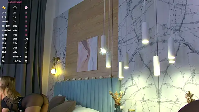 Snapshot of AmberShays chatting on 03-04-25, 09:11 AmberShays online show from 03-04-25, 09:11