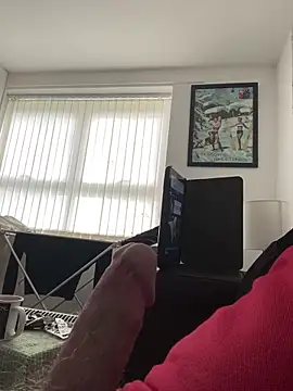Snapshot of Paolo7619 chatting on 04-28-26, 01:16 Paolo7619 online show from 04-28-26, 01:16
