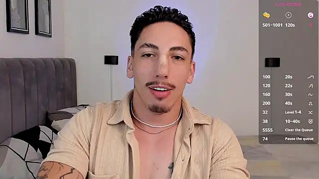 Snapshot of dylanspencer28 chatting on 02-27-25, 07:15 dylanspencer28 online show from 02-27-25, 07:15