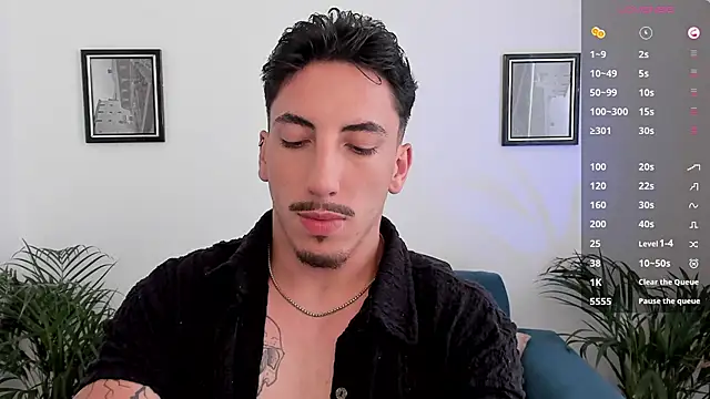 Snapshot of dylanspencer28 chatting on 03-13-25, 09:16 dylanspencer28 online show from 03-13-25, 09:16