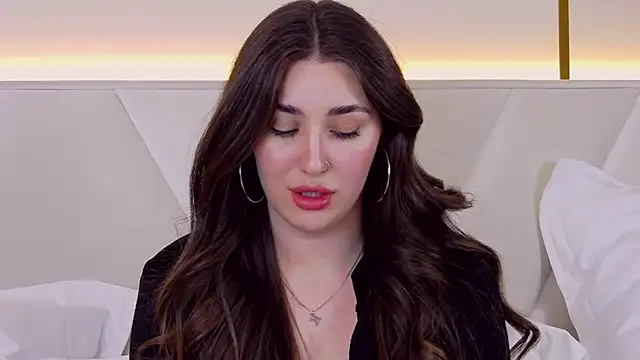 KiraBarlows online show from 02-23-25, 01:35