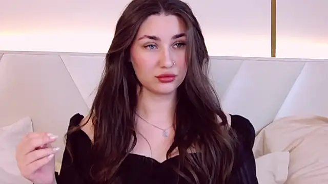 KiraBarlows online show from 03-04-25, 07:22