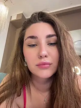 KiraBarlows online show from 05-19-26, 08:37