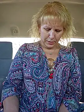 Badgirlpr2 online show from 04-27-26, 08:29