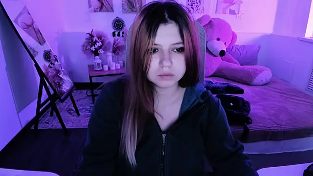 DiaAngell online show from 04-26-26, 07:55