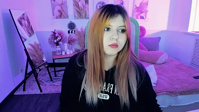 DiaAngell online show from 04-29-26, 05:17